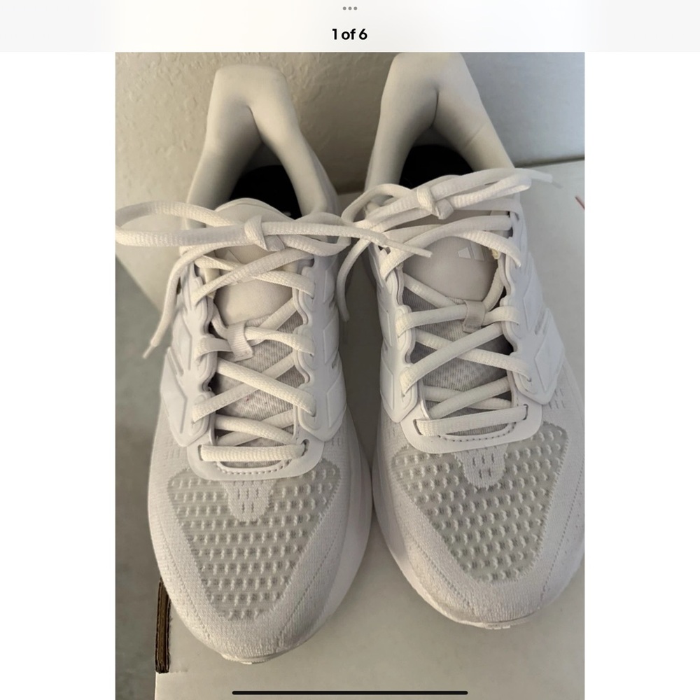 Women’s Adidas White Ultrarun 5 Running Sneakers Size 7.5 US Excellent Condition